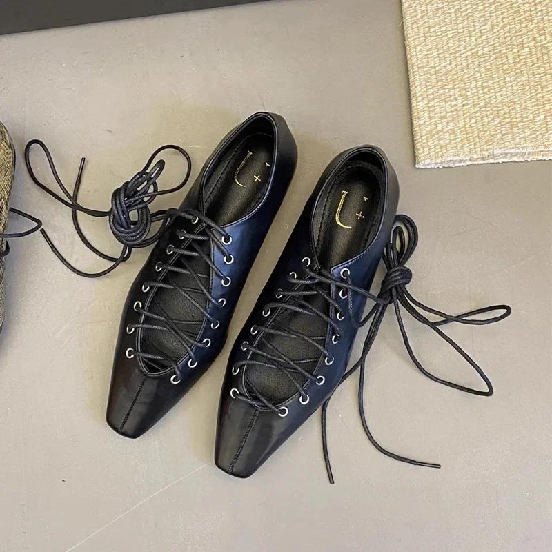 Fashion Fashionable Casual French Style Women's Shoes 2025 New Versatile Shallow British Wind Vintage Small Leather Shoes Cross Strap