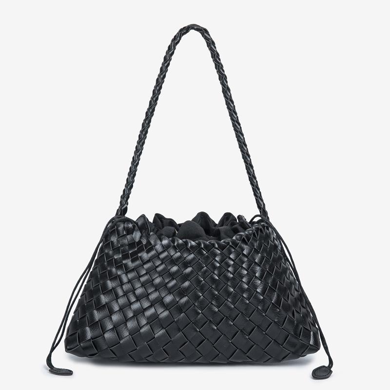 Factory direct women s shoulder dumpling bag, fashionable hand-woven bag, versatile underarm bag, vintage mother-daughter handbag чёрный