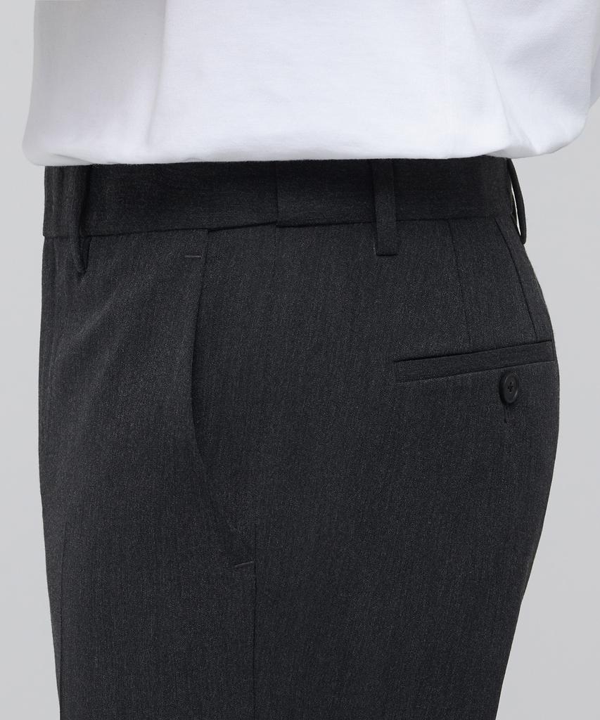 Musinsa Standard Lightweight Tapered Hidden Banding Crop Slacks [Charcoal Gray]