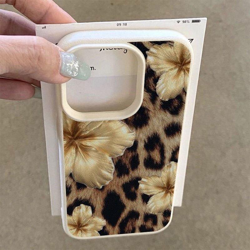 A Retro Leopard Print Floral Patterned Lychee-Textured Phone Case, Suitable for iPhone 17, 16, 15, Plus, Pro, Max Series Phones—Can Be Used as a Gift