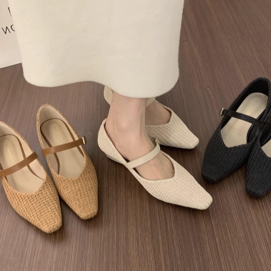 Korean version is versatile and not tired of foot slope heel commuting grandma shoes 2025 new one-word buckle weaving Mary Jane single shoes women