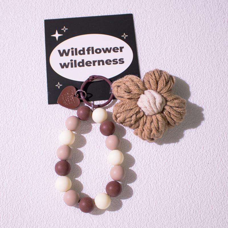 

Korean Sweet Woolen Flower Keychain Handmade Beaded Keyring Lovely School Bag Pendant Backpack Hanging Decoration Friend Gifts кофейный