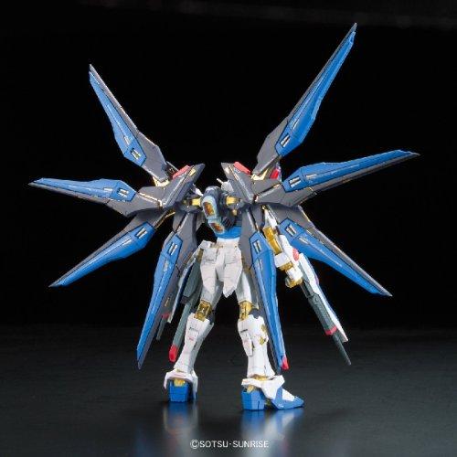 Gundam SEED Destiny Strike Freedom Gundam 1/144 Scale Model Kit