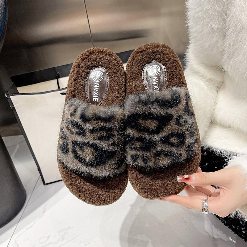 Fashion Women's Fashion Flat Slippers Winter New Round Head Leopard Open Toe Thick Soles Anti-slip Wear-resistant Plush Shoes