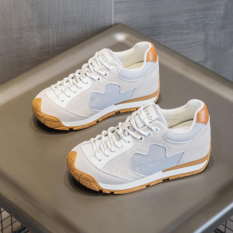 

7CM women s hot outdoor trendy fit comfortable wear-resistant low-top trendy leather outdoor functional sports moral training shoes women 34