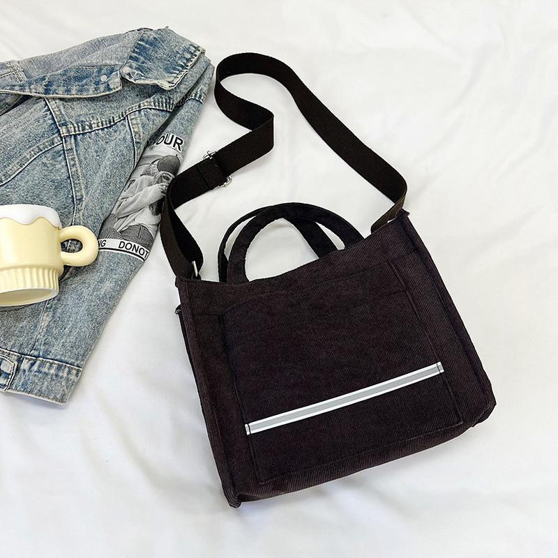 Trendy Vertical Canvas Tote Bag For Women Casual Style With Ample Space And Unique Design