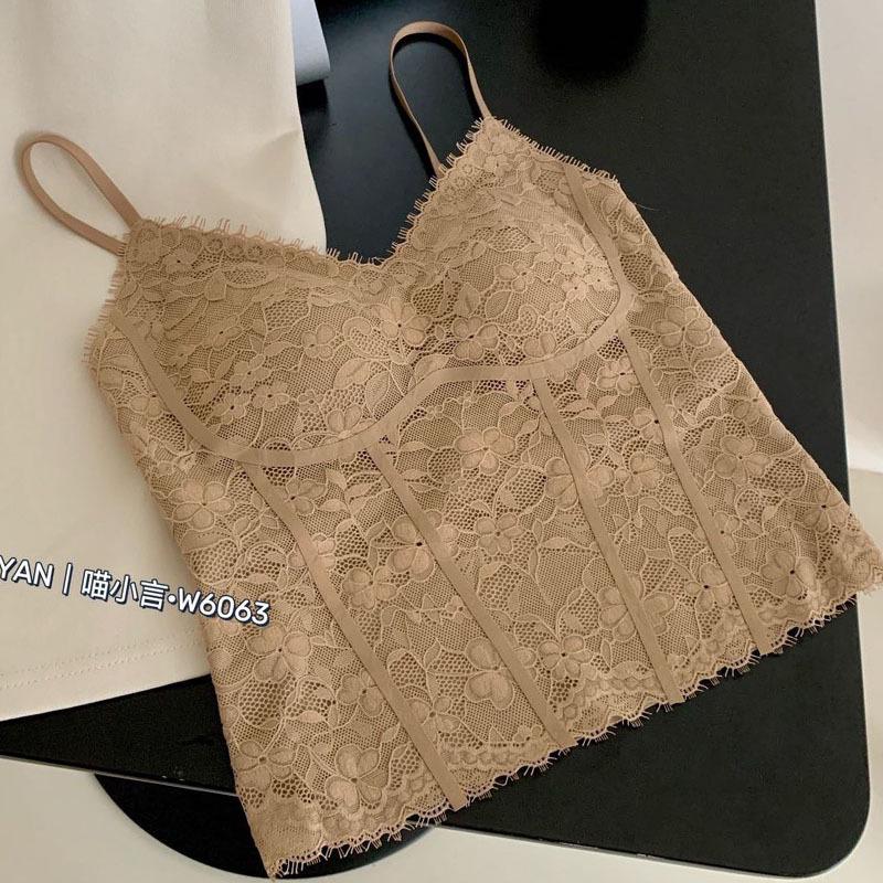 

Retro Floral Lace Camisole with Chest Pads - Versatile, Sexy, and Elegant Lingerie Cover M (recommended 80-110 jin) кавовий