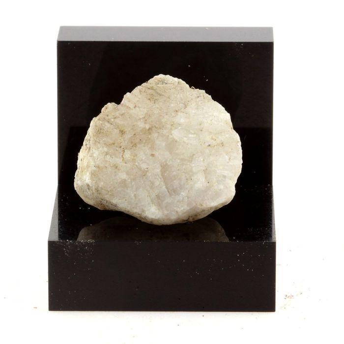 Giobertite 39.84 carats