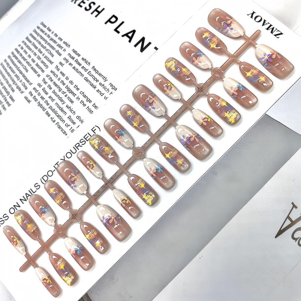 Cartoon Multi-Pattern High-Quality Wearable Nail Tips for Professional & Commute Style Manicure