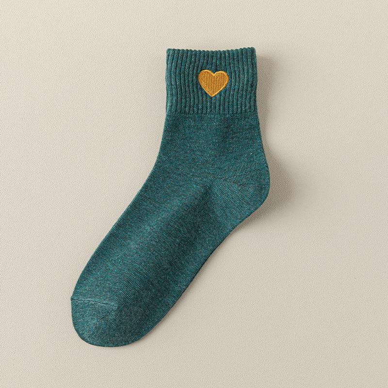 Women's Heart Embroidery Mid-Calf Cotton Socks – Solid Color, Sweat-Absorbing, Odor-Resistant, Ideal for Spring & Summer.