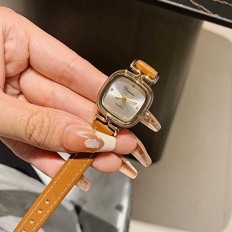 Fashion Light Luxury Women'S Watch Simple Retro Square Temperament Women'S Watch Rose Gold Leather Strap Watch