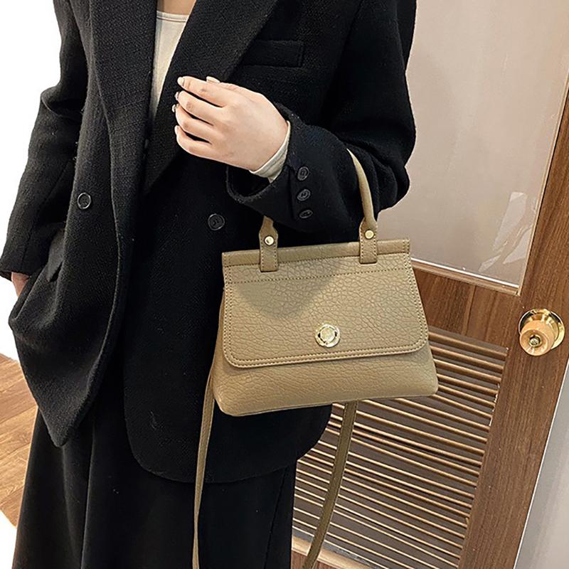 2024 Solid Color PU Trendy Personality Daily Commuting Small Bag Simple and Stylish Shoulder Bag Crossbody Bag Metal Buckle Women's Bag