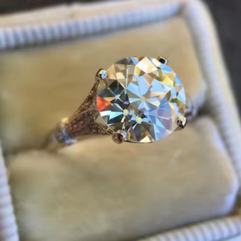 Fashionable Retro Forked Pattern Inlaid with Circular Blue Synthetic Zircon Ring Women's Banquet Party Jewelry Accessories Gift