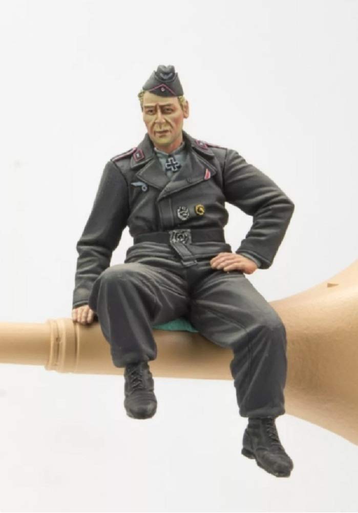 Ryefield Models 1/35 Scale German Heavy Tank Destroyer Sd.Kfz.173 Jagdpanther G2 Plastic Model Kit RFM5022