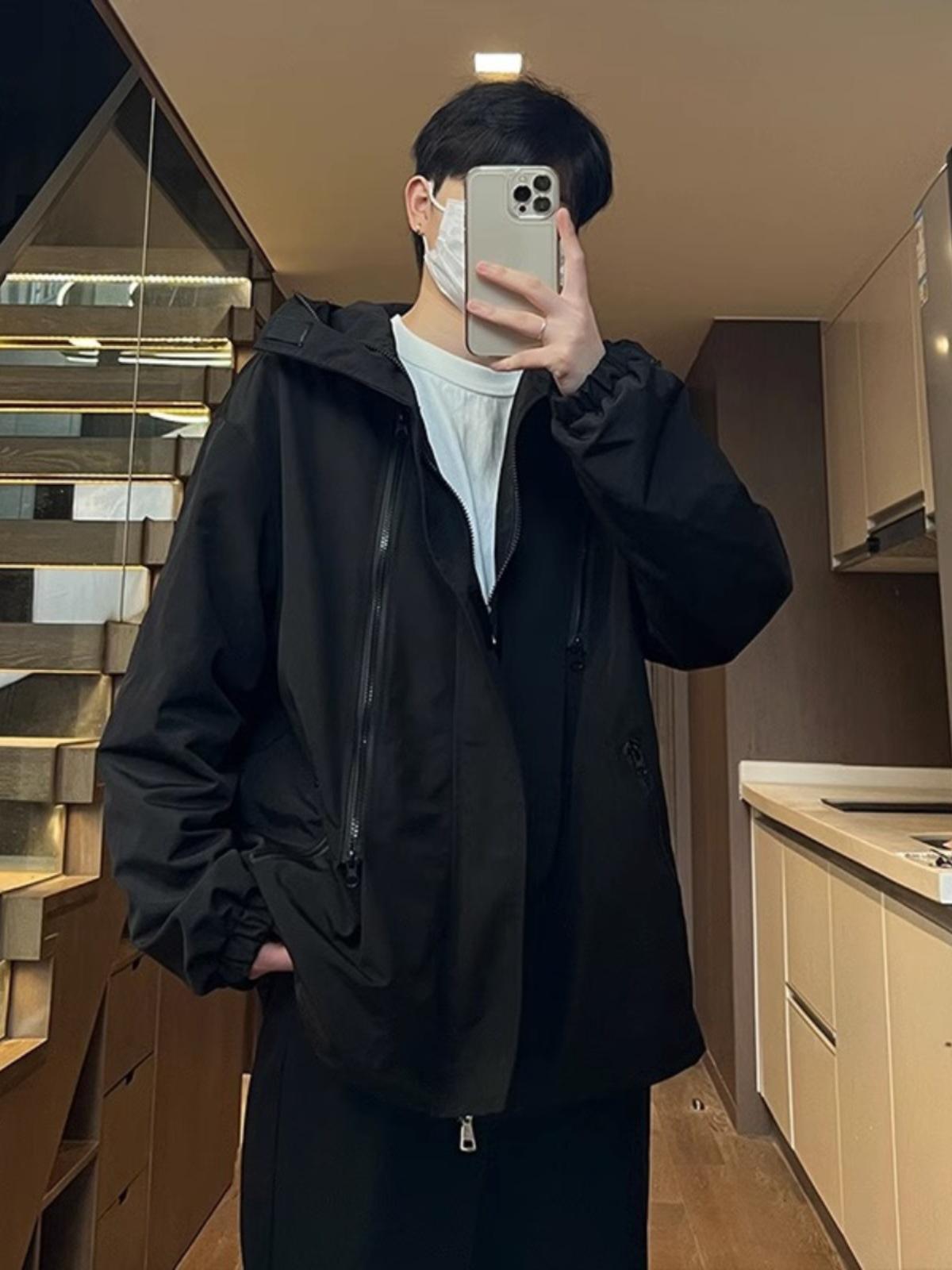 

Мужская водонепроницаемая ветрозащитная куртка с капюшоном в американском стиле 2023 года — модная функциональная рабочая одежда для активного отдыха на весну/осень XXL чёрный