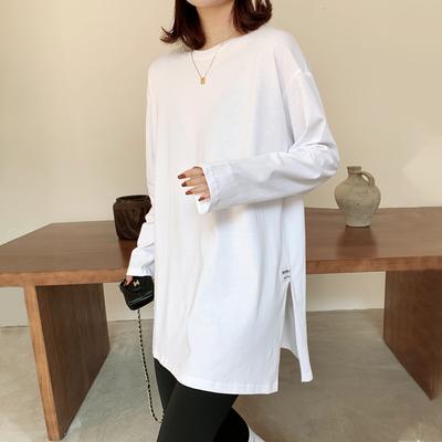 White Slit Bottoming Shirt for Women Plus Velvet 2024 Autumn and Winter Wear with Loose Design Long-sleeved T-shirt for Women Trendy