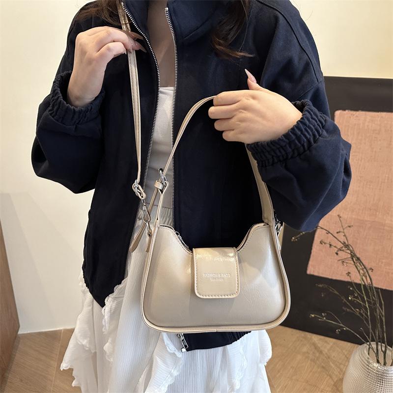 Summer New Feeling Armpit Bag Shoulder Bag Messenger Bag Women's Fashion Buckle Niche Design Handbag