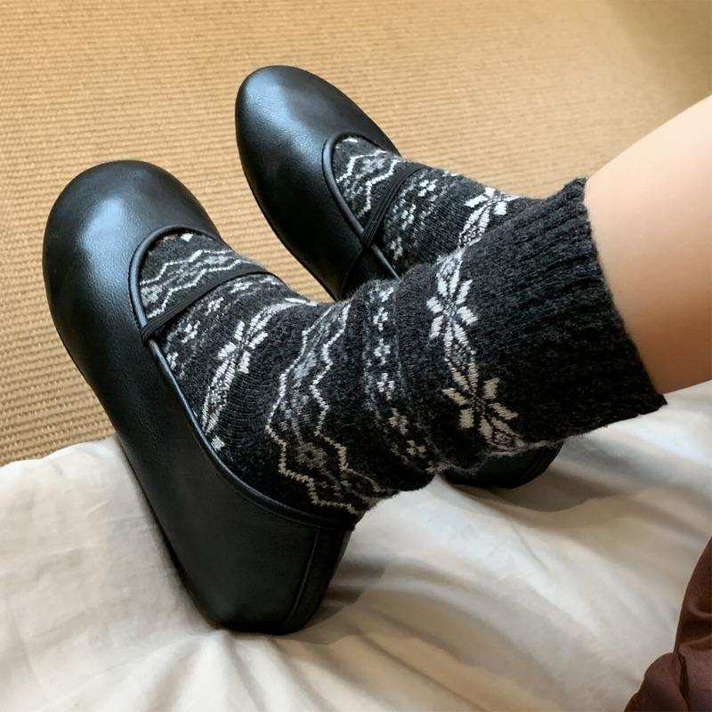 Fall/Winter Retro Warm Feliz Island Snowy Wool Stockings for Women - Thick Mid-Calf Padded Socks