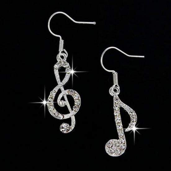 Orecchino a gancio pendente con ciondolo a forma di nota musicale tripla intarsiata con strass da donna