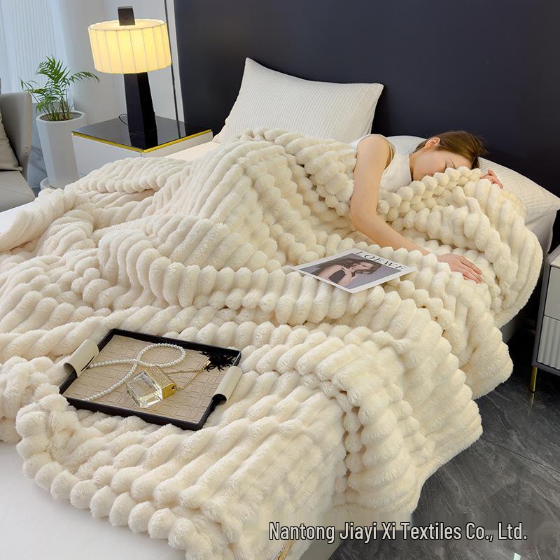 Luxurious Ribbed Flannel Blanket with Imitation Rabbit Fur