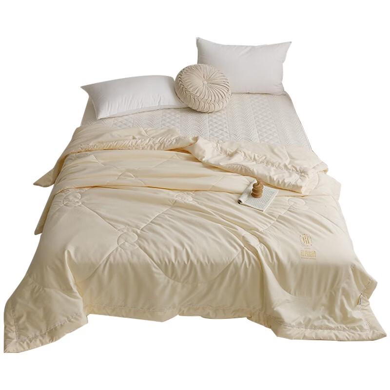 Hongxiu Shifang All-Season Fiber Quilt