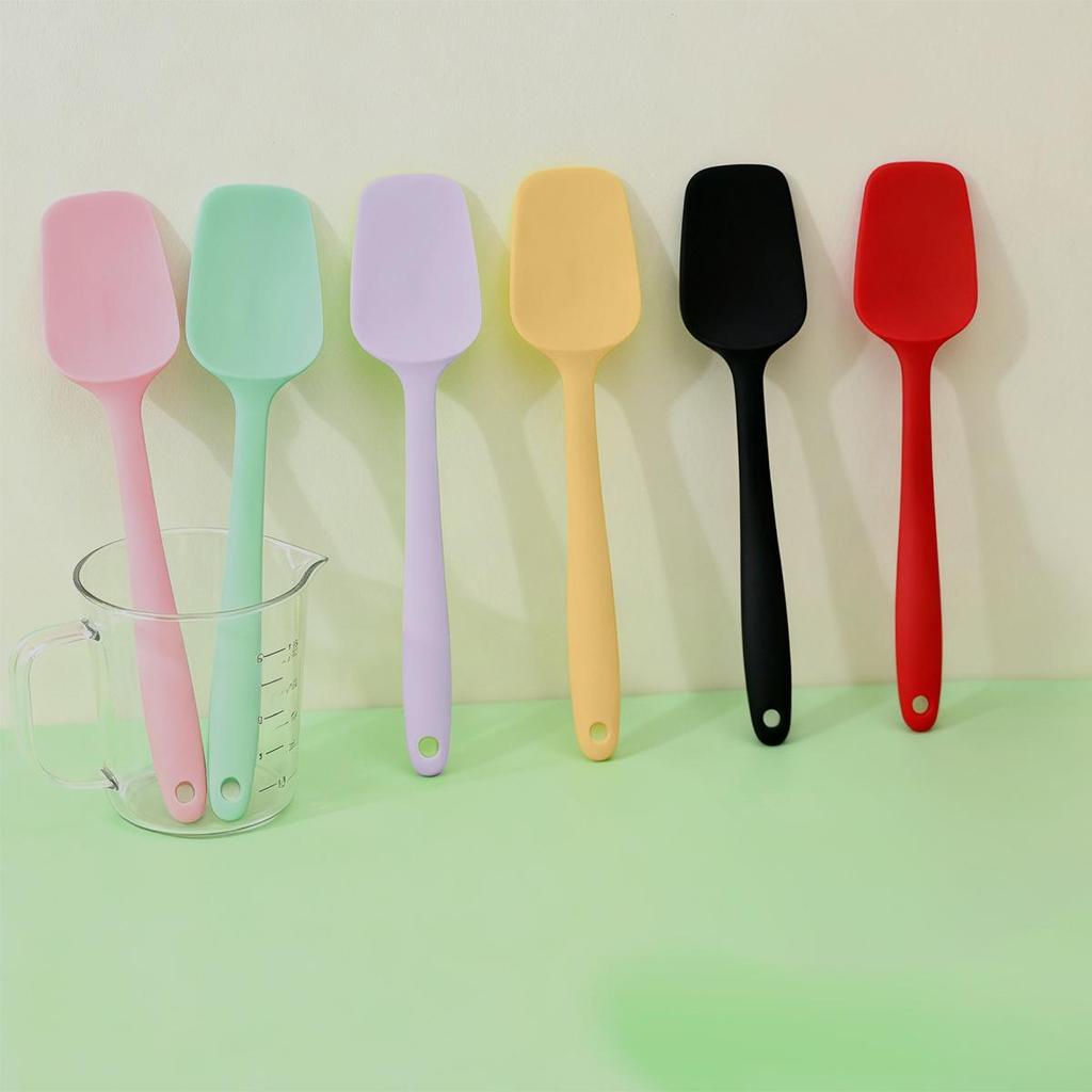 Food-Grade Flexible Silicone Spatula: High-Temp Resistant Baking & Mixing Tool