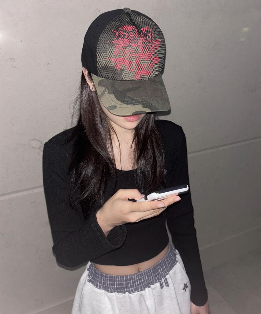 Isios Overmesh Glitched Cap_Camo