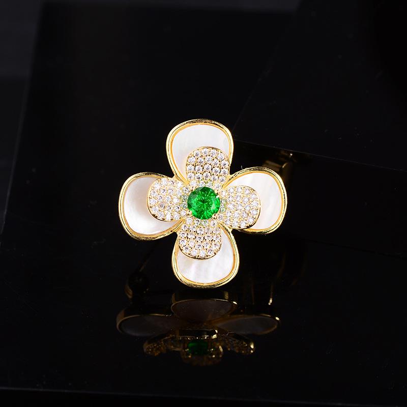 Broșă Elegantă cu Zircon Micro-Incrustat: Accesoriu de bijuterie la modă, potrivit pentru orice ținută, pentru vară