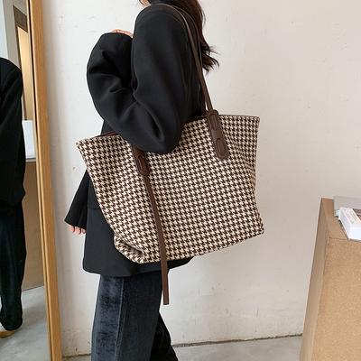 European Vintage Style Houndstooth Women Commuting Tote-Bags Large-Capacity Versatile Composite Shoulder Bags  New Trendy