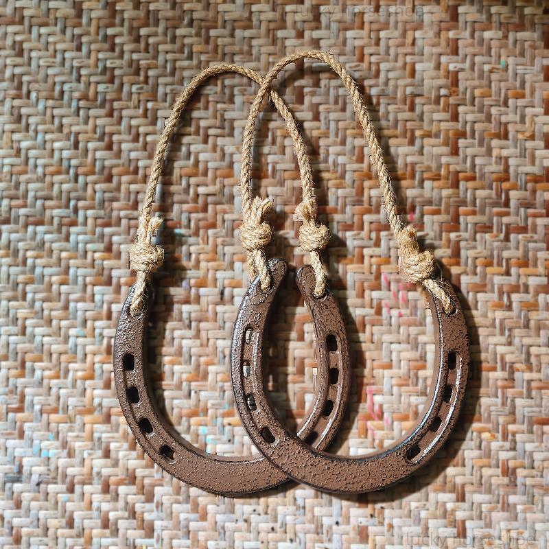2pcs Lucky Horseshoe with Rope Ornaments Set Meaning Good Luck and Fertility Christmas Tree&Window Hanging Ornament Wedding Gift