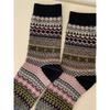 Autumn and Winter Socks: Women's Ethnic Style Thickened and Warm Combed Cotton Mid-calf Socks, Retro Style