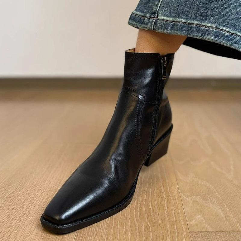 Short Boots Women's Autumn and Winter Heel Versatile Chelsea Boots Chubby Heel Boots Tide Pointed Martin Boots