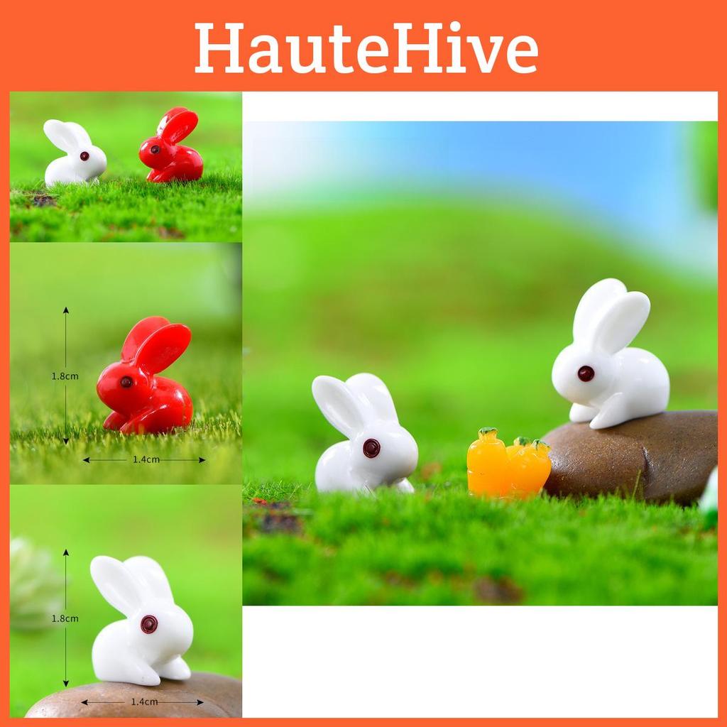 Niedliche rot-weiße Hasenornamente im Cartoon-Stil für DIY-Mini-Landschaftsprojekte
