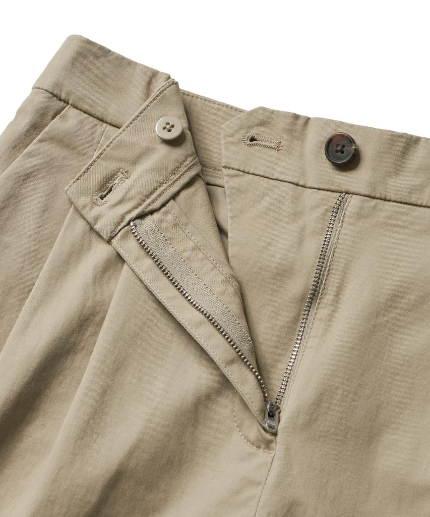 MUSINSA STANDARD WOMAN Women'S Two-Tuck Wide Chino Shorts [Beige]