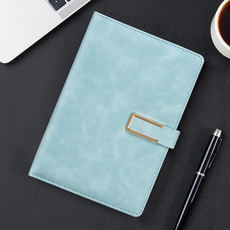 Maßgeschneidertes Business-Notizbuch aus weichem Leder mit Stifthalter