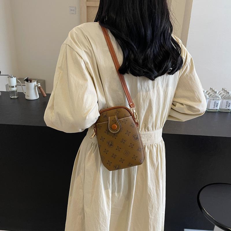 Retro shell bag presbyopia bag women's 2025 new fashion niche mobile phone bag lightweight mini shoulder bag