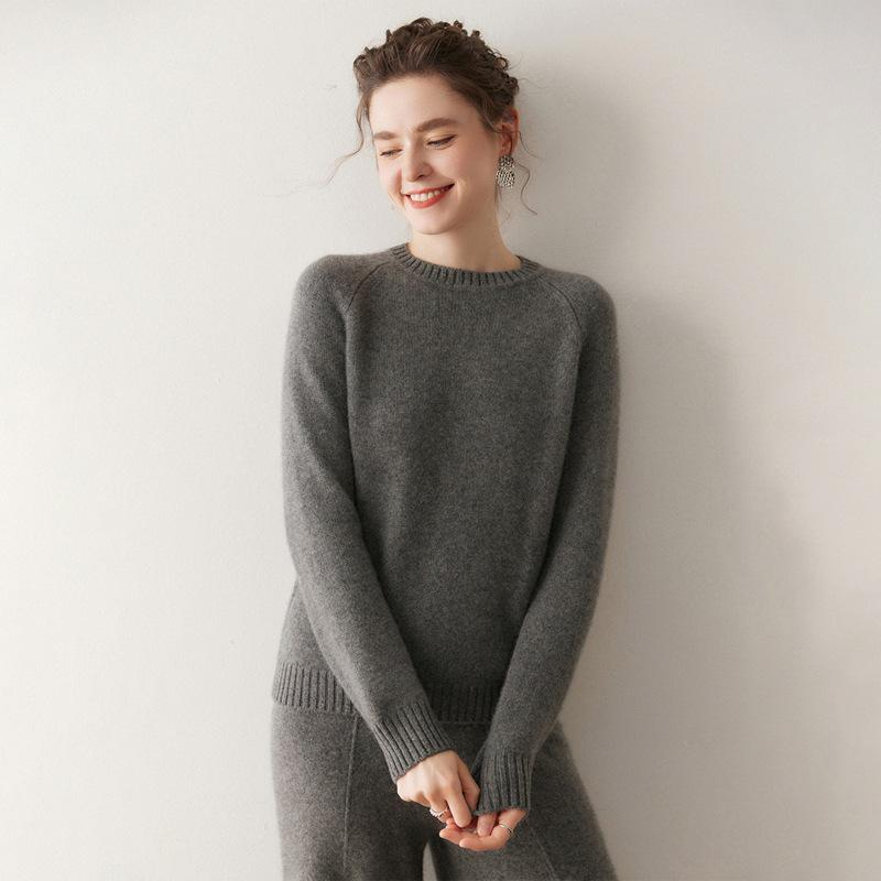 Women's Thick Three-Strand Cashmere Drop-Shoulder Sweater - 2025 Autumn/Winter Collection, Round Neck Base Layer Top