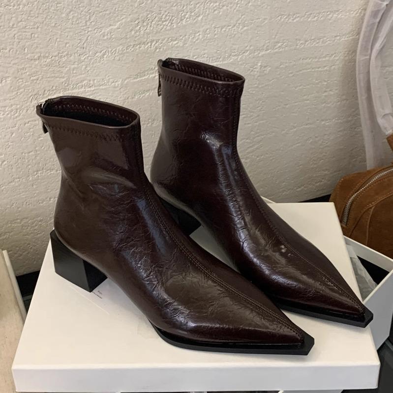 

Французские ботильоны с острым носком женские на толстом каблуке 2025 новые осенне-зимние из мягкой кожи на молнии сзади ботильоны на высоком каблуке 40