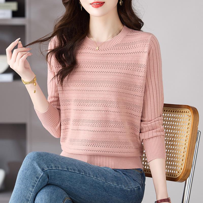Women's Early Autumn Pink Cutout Knitwear: Gentle Style, Loose Fit, Slimming, Round Neck, Long Sleeve Top.