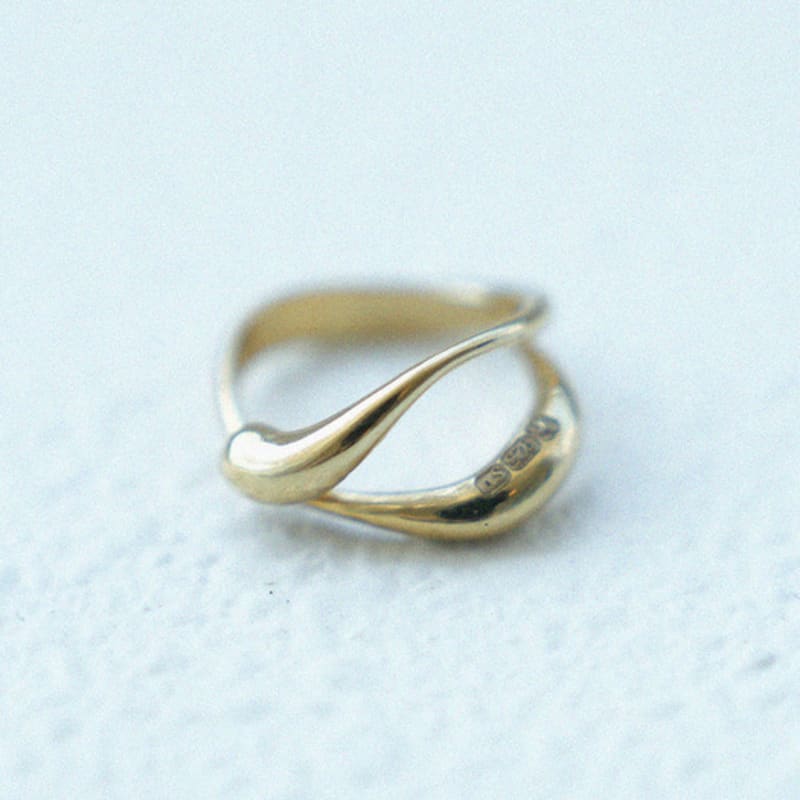 Ahjeong Erode Mini Ring. Gold
