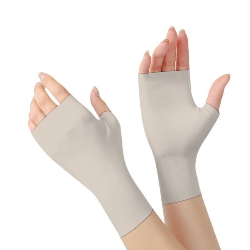 UV Protection Fingerless Manicure Gloves - Black, Breathable, Thin Ice Silk, Shields Against Radiation for Nail Lamp.