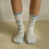 Pflanzen-Tie-Dye-Socken in Blau_Pflanzengefärbte Socken blau