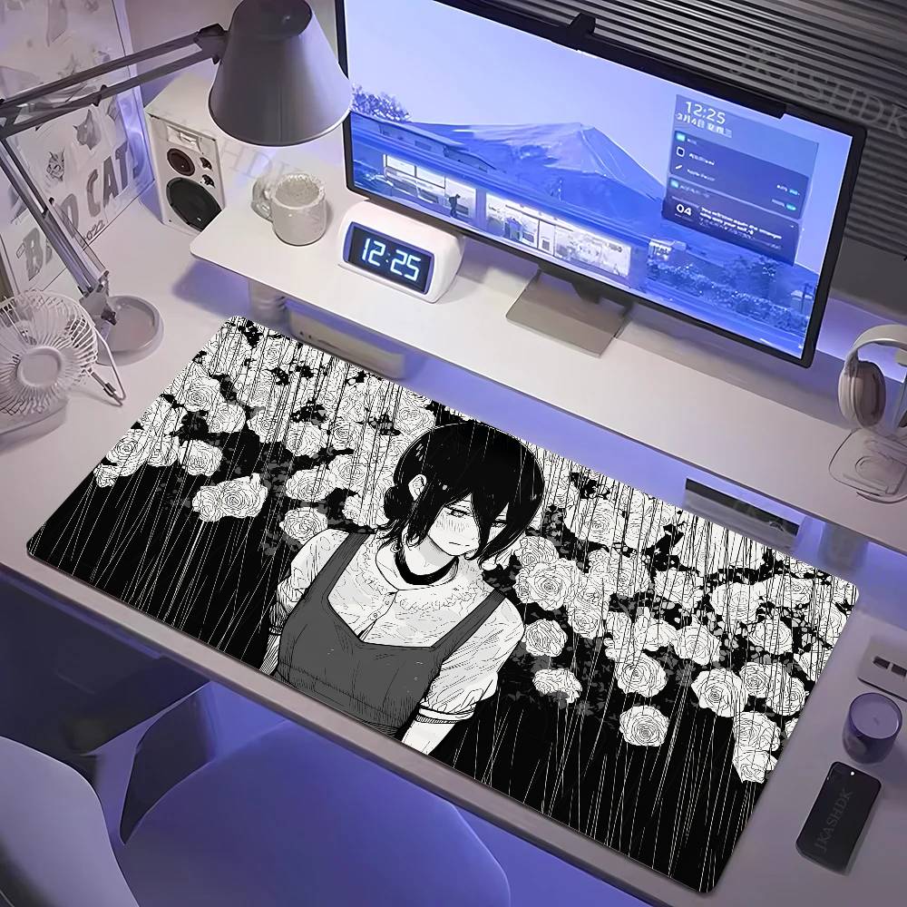 "Chainsaw Man" Podkładka pod mysz do gier / Duża mata na biurko — grubość 2 mm, obszyte brzegi, antypoślizgowa gumowa podstawa
