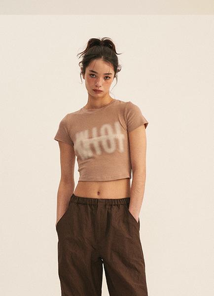 MTOT Raw-Hem Cropped T-Shirt (Beige)