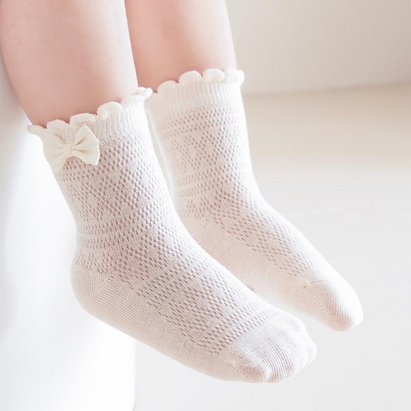 Set of 3 Pair Girls Cotton Ankle Socks Baby Hosiery with Nonslip Elastic Cuffs Design for Toddler Daily Comfort Wear