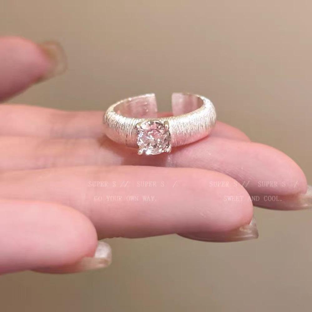 Popular Women's Ring Gold Brushed Double-layer Cross Star Ring Women's Niche Design Exquisite Retro Index Finger Ring 2026 New Explosion