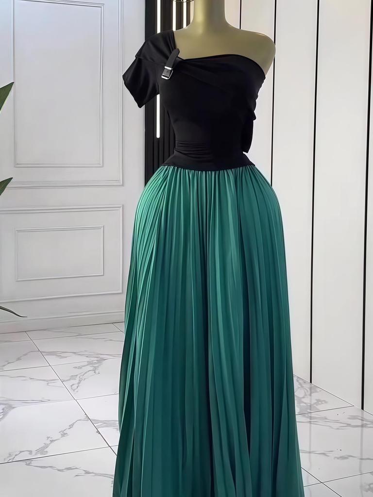 2025 Autumn Women's Asymmetrical Neckline Two-Piece Set with Pleated Waist and Strapless Short Sleeves