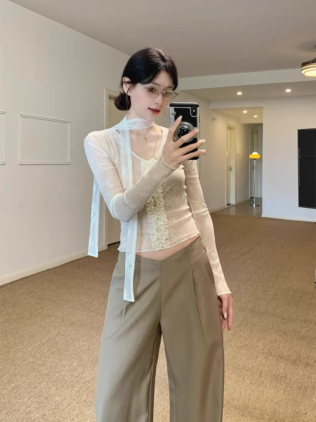 Retro French Ruffled Long-Sleeve Lace T-Shirt  Spring Slim-Fit Top with Draping Small