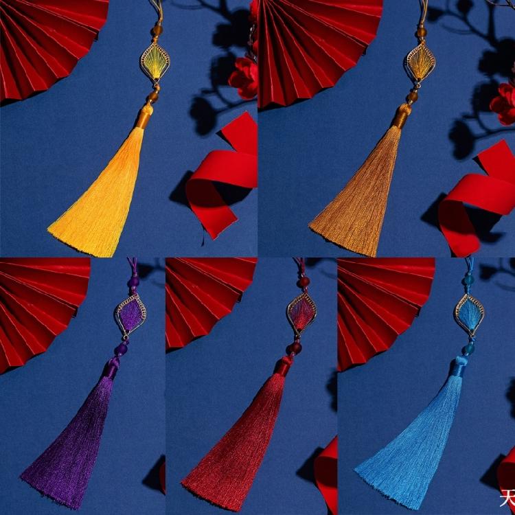 Tassels Adornment Colorful Hanging Pendant Bag Decoration Tassels Suitable for Purse Decors and Holiday Souvenirs