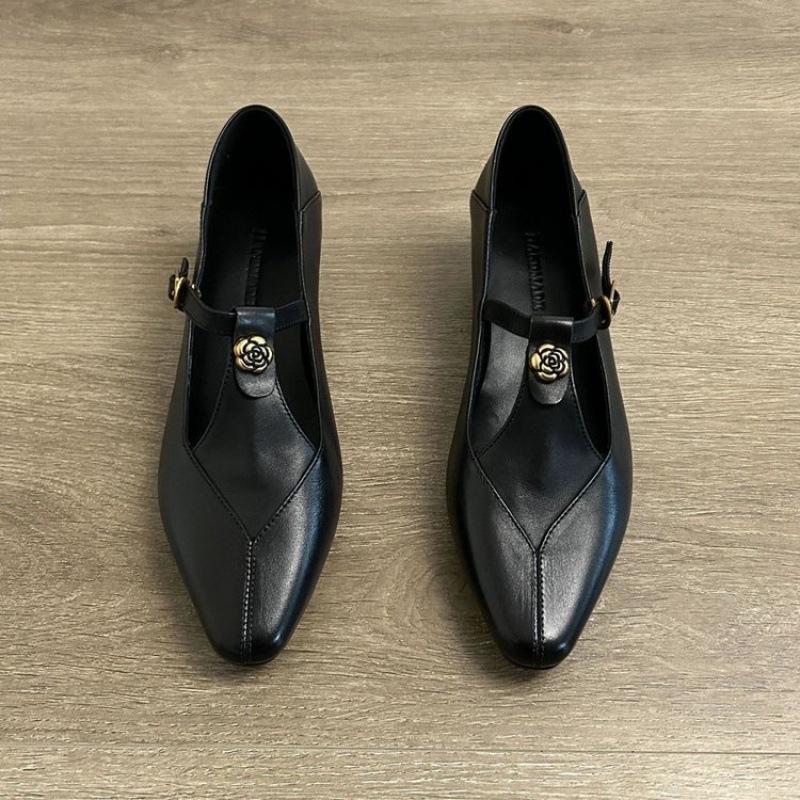 

One-word buckle Mary Jane shoes shallow mouth hollow retro camellia commuting thick heel single shoes women s commuting Lizhen shoes 40 чорний